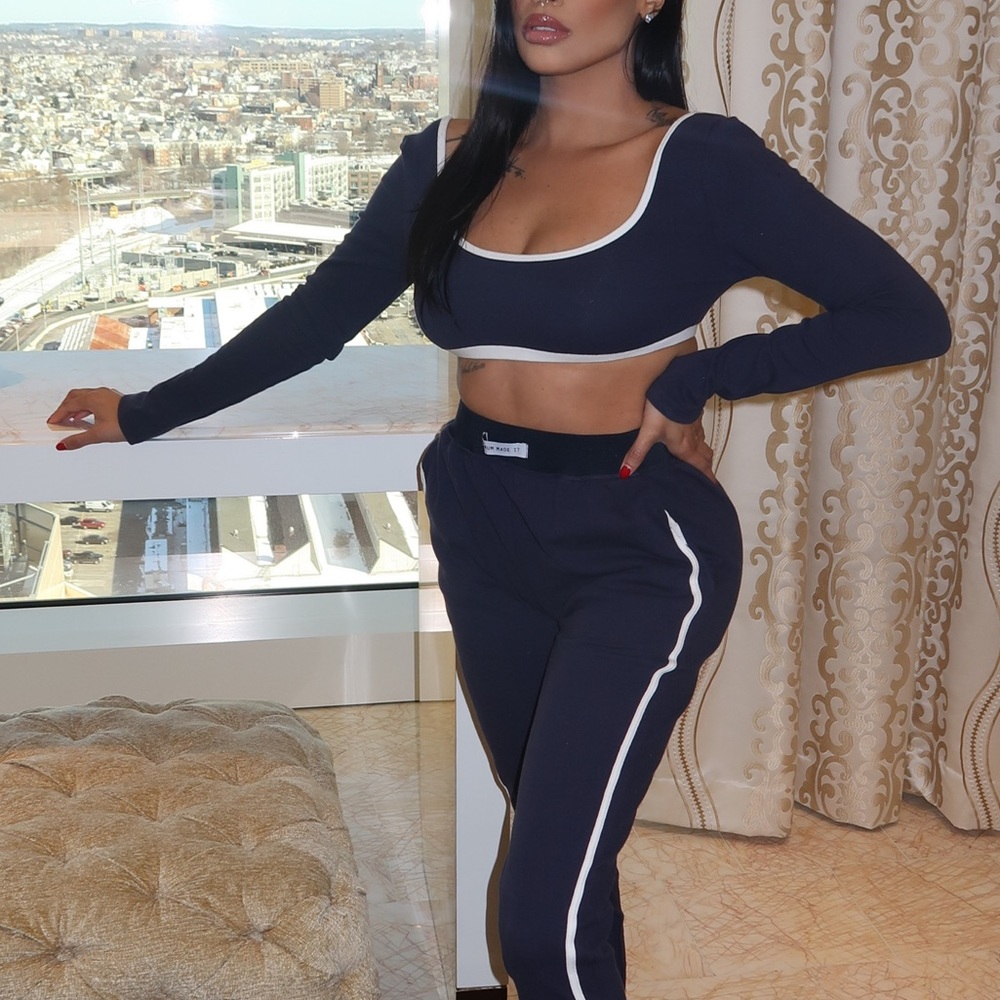 MMMI CROP TOP